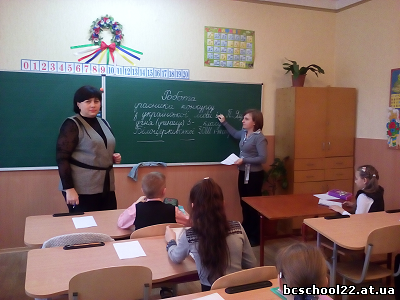 Высокая причёска на длинные волосы на свадьбу Высокая причёска на длинные волосы на свадьбу